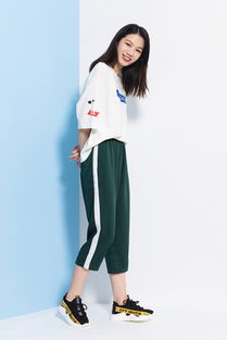 時(shí)尚與生活 服裝的多維解讀